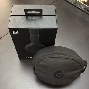 Beats Headphones Solo 3